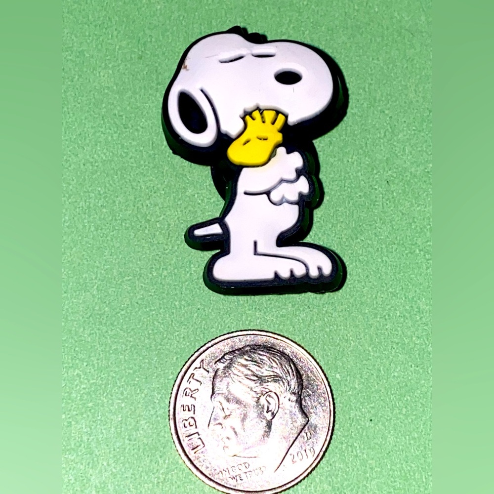 (10 for $15) Snoopy Peanuts Hugging Woodstock Crocs Shoe Charms